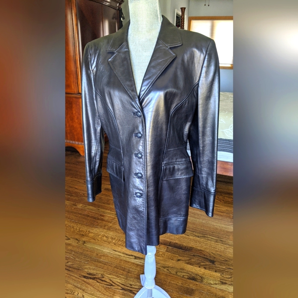 Escada Lambskin leather button down black jacket sz 44